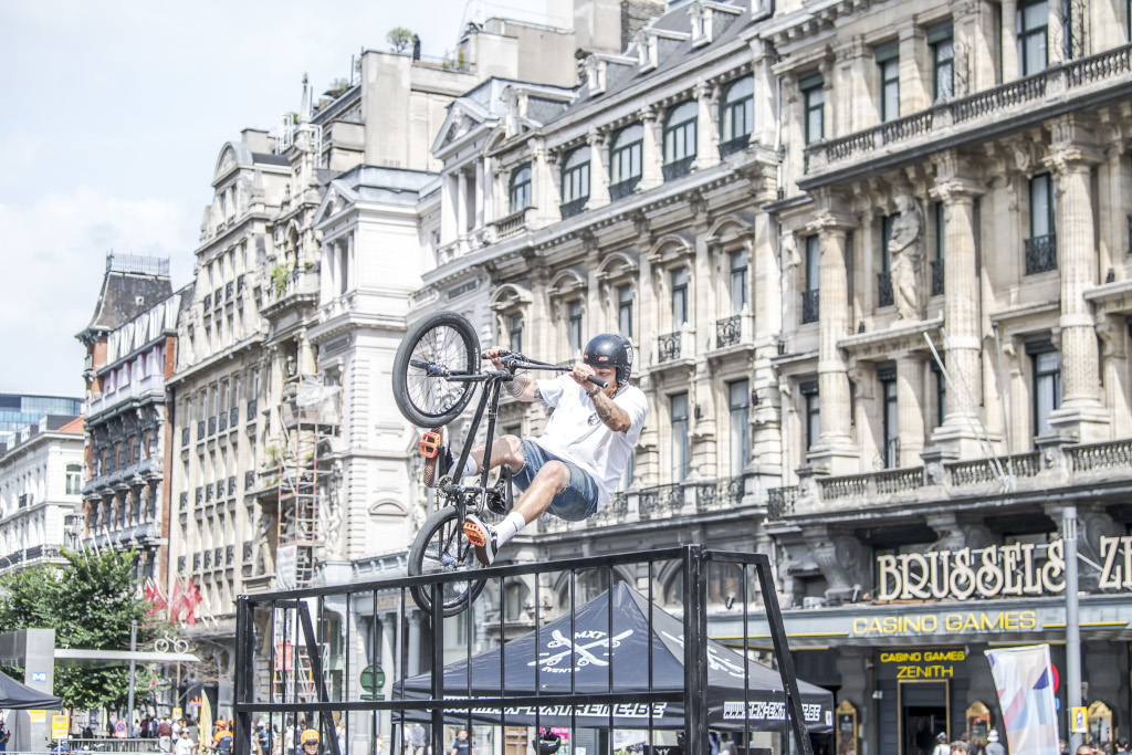 in-the-streets-demo-bmx