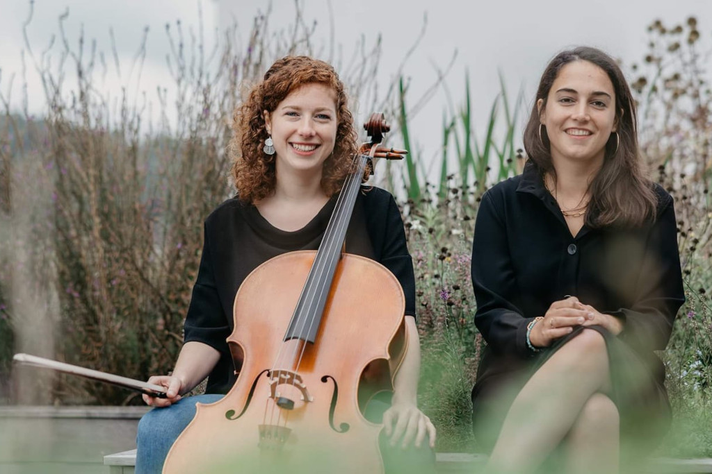 in-the-streets-duo-eurydice
